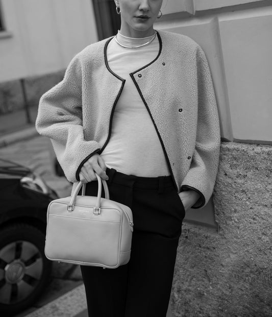 Gabby Medium Testa di Moro – Iconic casual chic in hammered leather