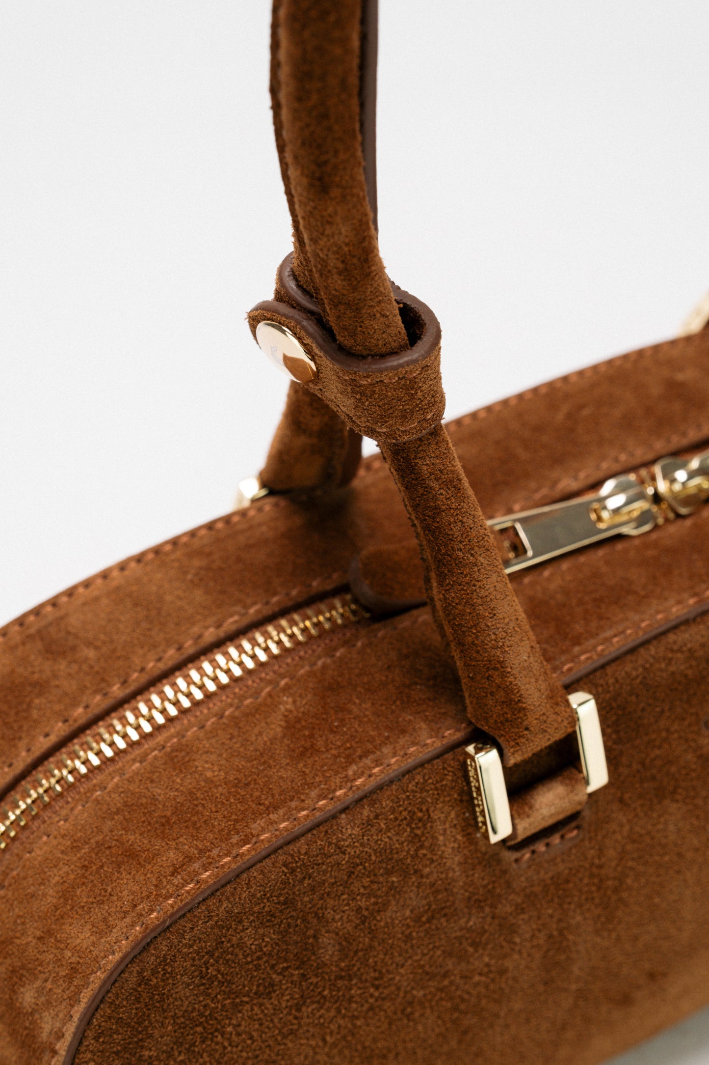 [Nuova] Anais Medium Cognac Borsa elegante in suede dal fascino raffinato