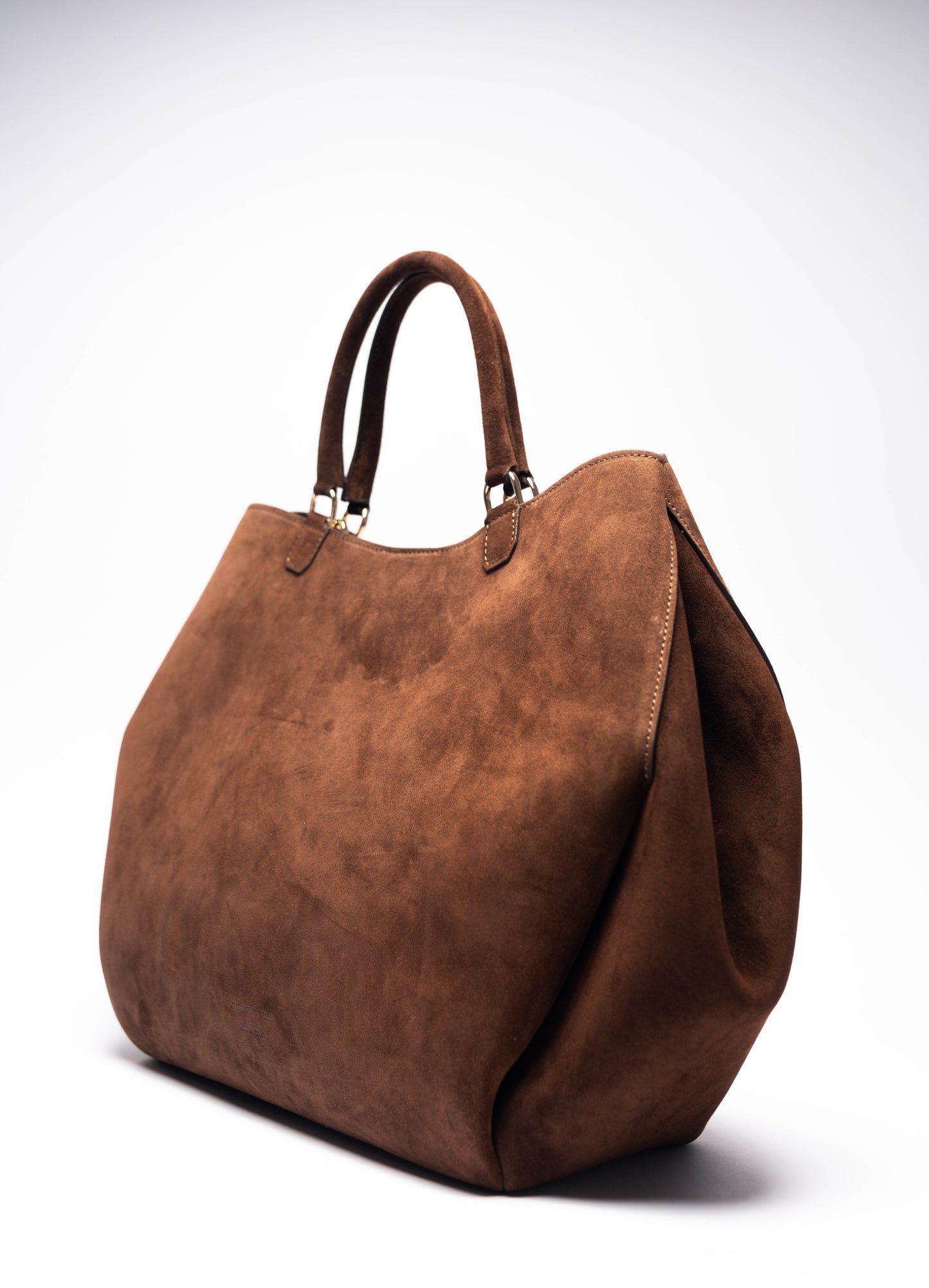 【新商品】アテナ ラージ チョコレート – 幾何学模様のスエードバッグ