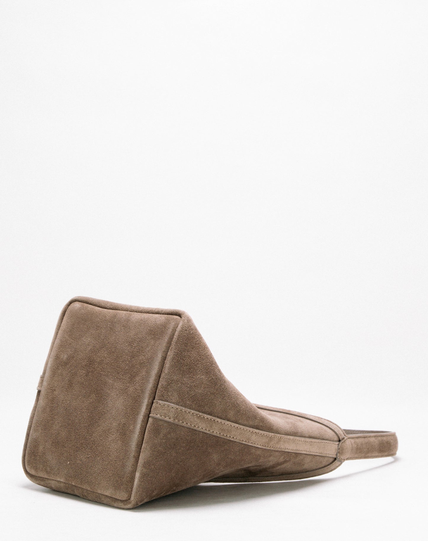 [Nuovo] Silvya Small Grey Suede
