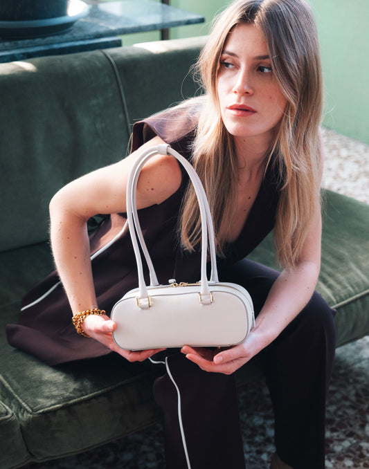 [New] Anais Small White – An elegant smooth leather bag for everyday use