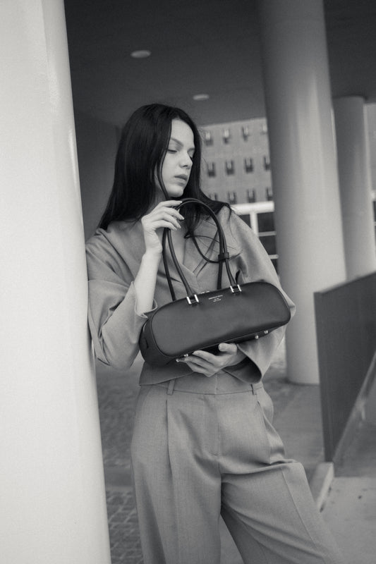 Anais Large Burgundy Hero Leather – Elegant Everyday Shoulder Bag